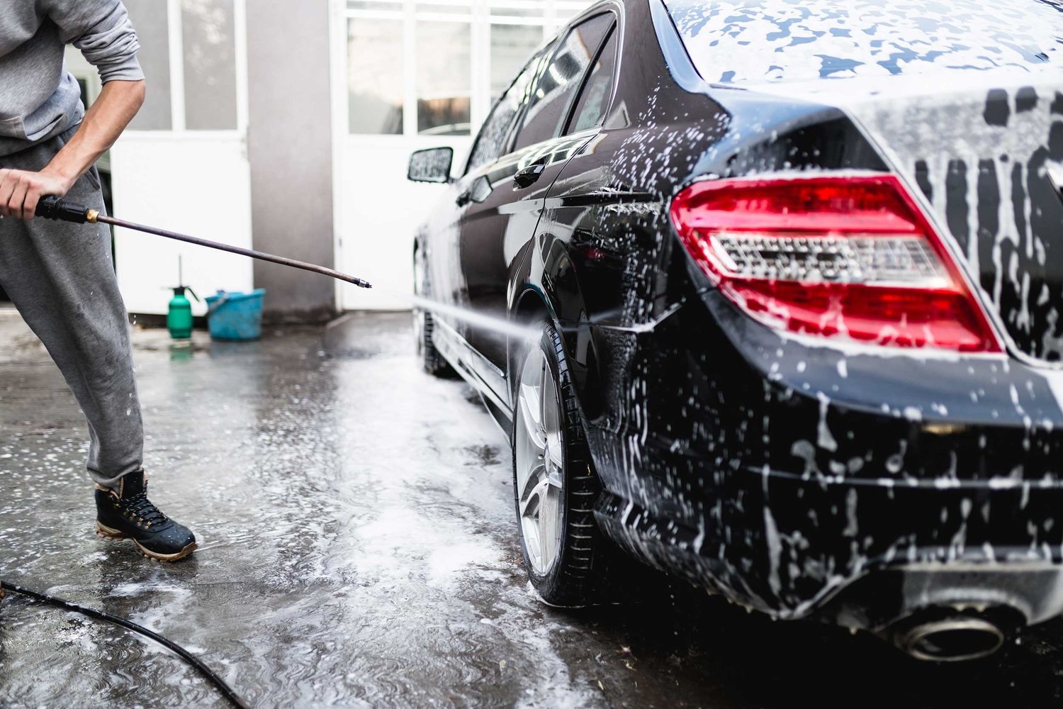 Car detailing services in Los Angeles