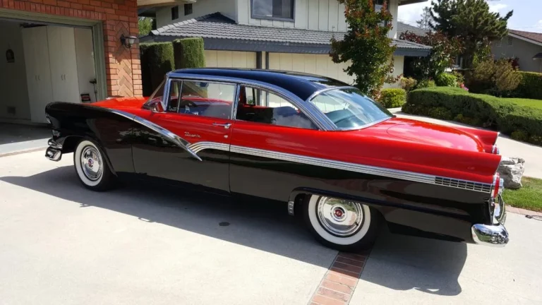 1956-ford-fairlane-classic-car-detailing