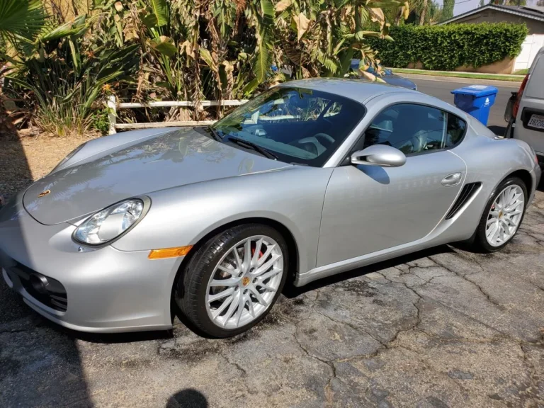 silver-porsche-cayman-mobile-detailing-los-angeles