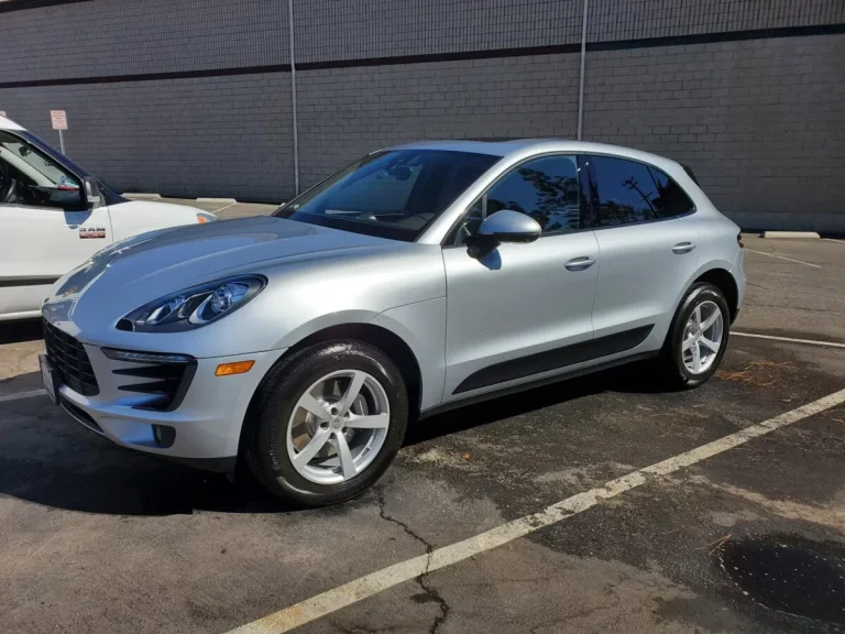 silver-porsche-macan-exterior-detailing-service